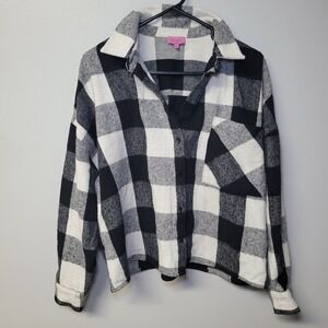 Mi Ami for Francescas Black White Buffalo Plaid Flannel Shacket Crop GBSHT2020 L